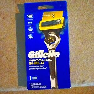 Gillette Proglide Shield Razor and a 8 pack of cartridges